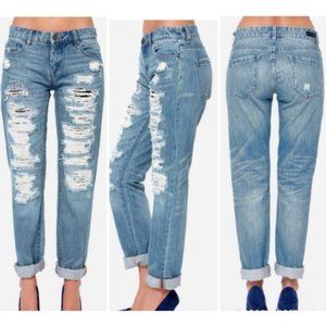 Blank NYC Galaxy Distressed Jeans Light Wash